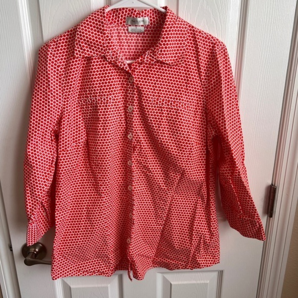 Van Heusen Women's Coral White Polka Dot 3/4 Sleeve Button Down Shirt Medium